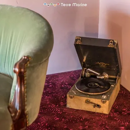 Le Secret, Terremarine Apartment *